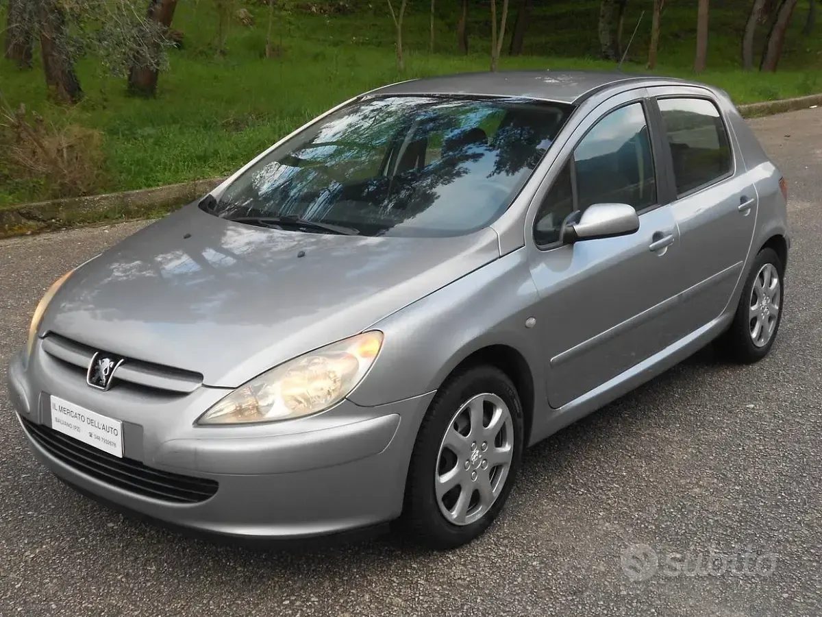 Usata Peugeot 307 107 CV (78 kW) 2004 Grigio Berlina