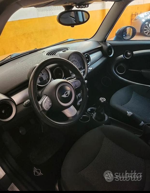 Usata Mini Cooper 2010 Utilitaria