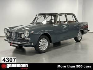 Usata Alfa Romeo 2600 129 CV (94 kW) 1965 Grigio Berlina
