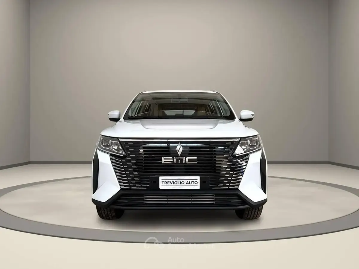 Nuova EMC SETTE 174 CV (127 kW) 2025 Bianco / pastello SUV