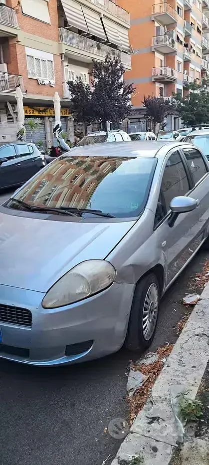 Usata Fiat Grande Punto 75 CV (55 kW) 2006 Grigio Utilitaria