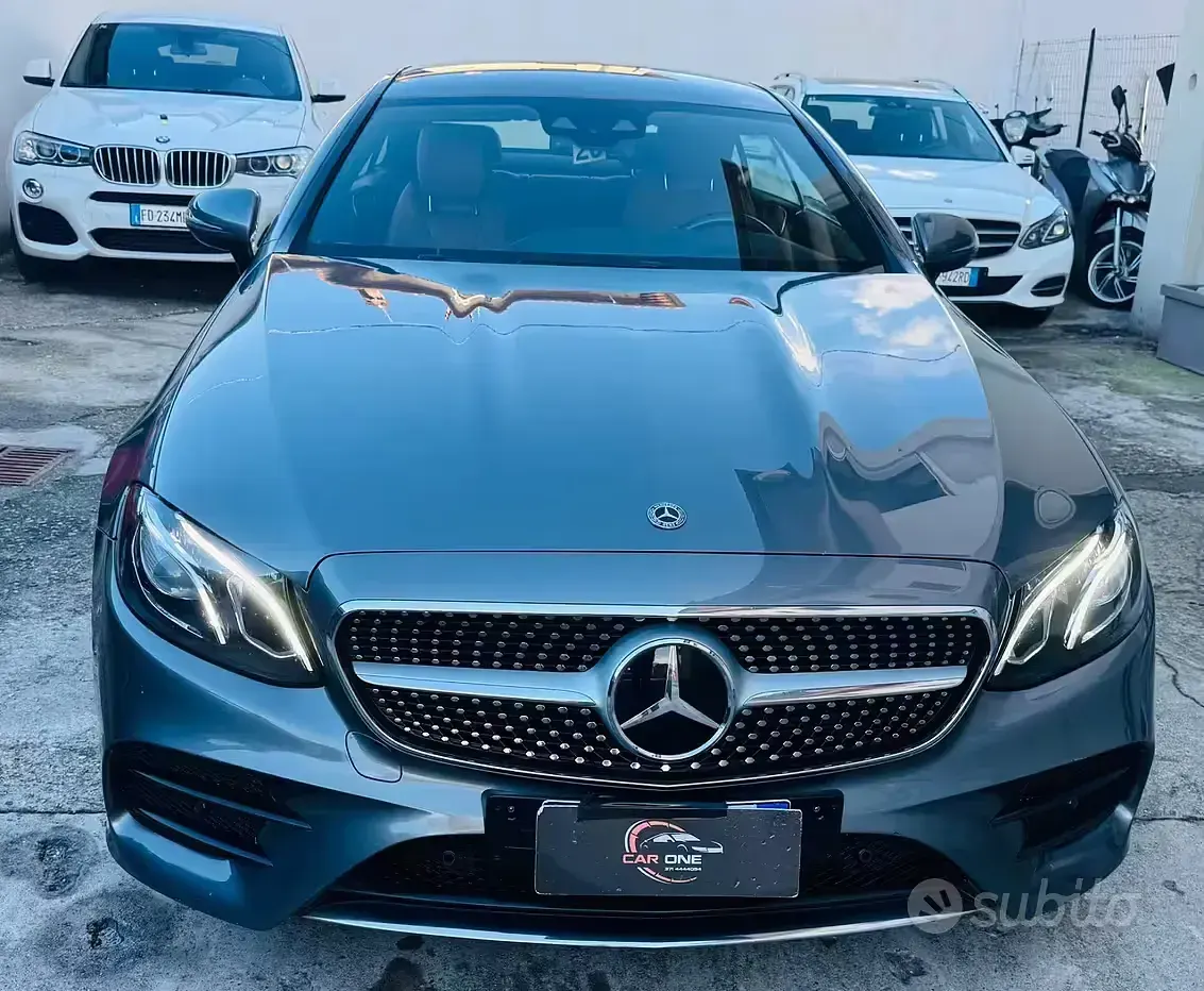 Usata Mercedes E220 Premium Plus 194 CV (142 kW) 2017 Grigio Coupé