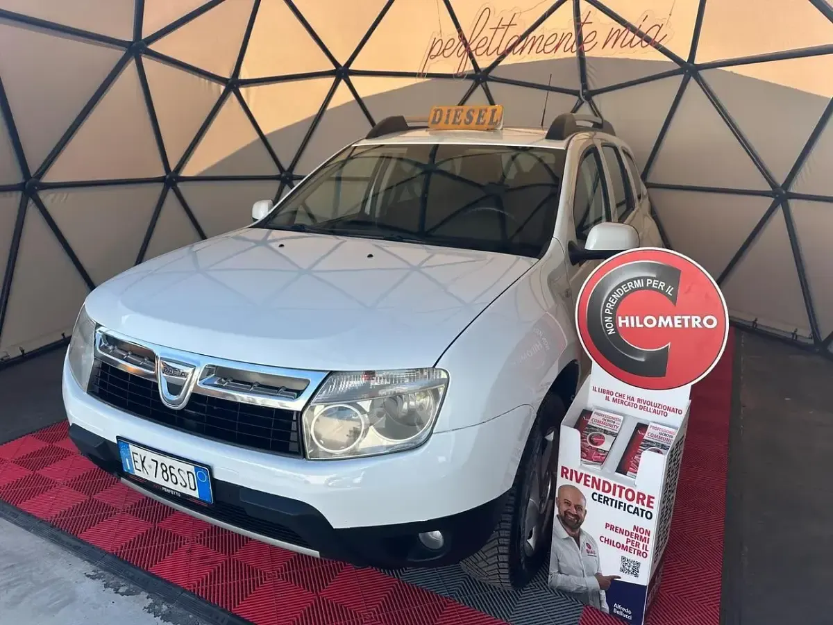 Usata Dacia Duster Lauréate 107 CV (78 kW) 2012 Bianco SUV