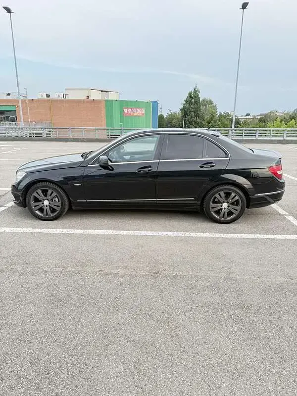 Usata Mercedes C200 Avantgarde 136 CV (100 kW) 2010 Berlina