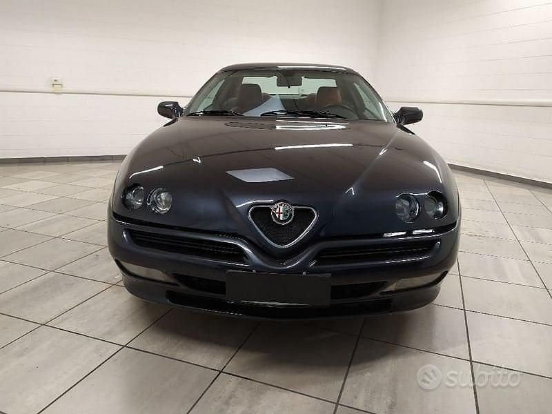 Usata Alfa Romeo GTV 150 CV (110 kW) 2001 Nero Coupé