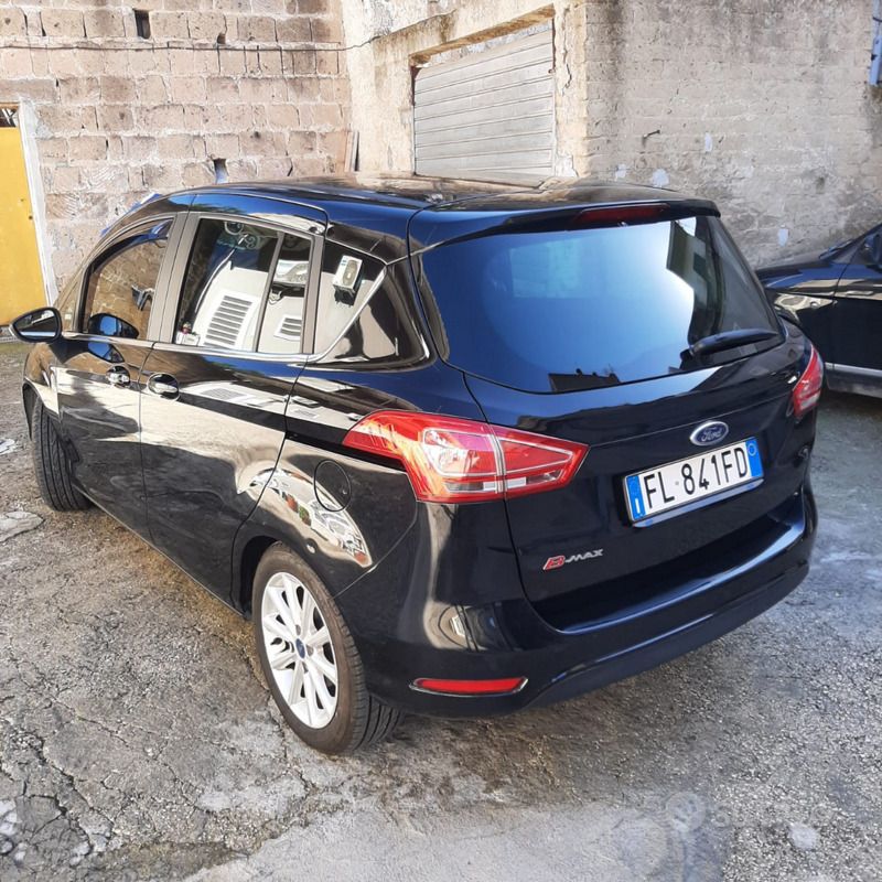 Usata Ford B-MAX 90 CV (66 kW) 2017 Monovolume