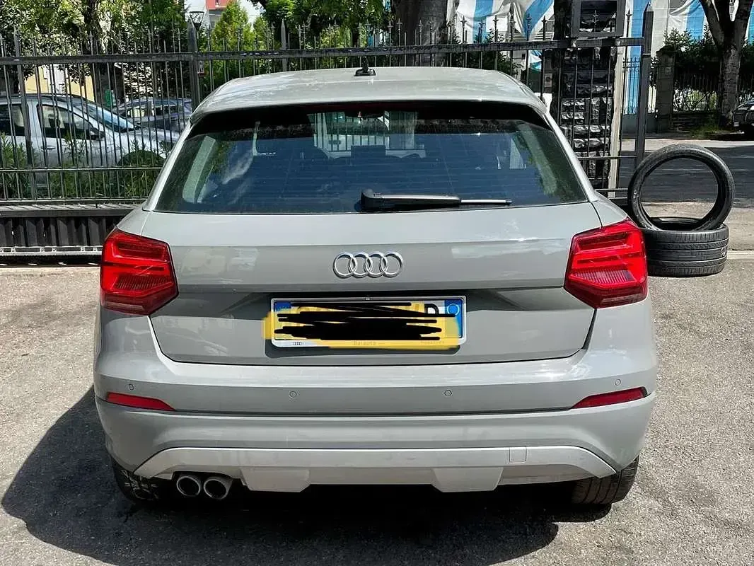 Usata Audi Q2 S-Line 150 CV (110 kW) 2019 Grigio SUV
