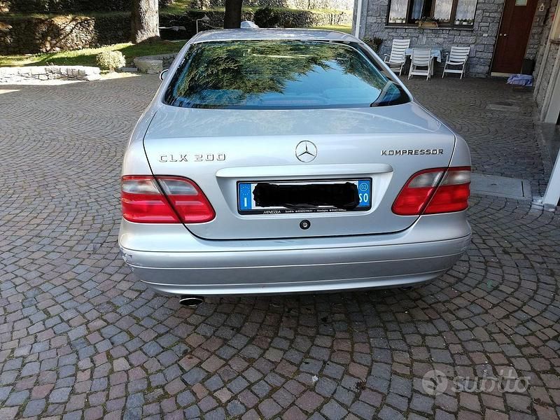 Argento Usata 2001 Mercedes CLK200 Elegance Coupé | 3500 € (Super prezzo) - Immagine 1/4