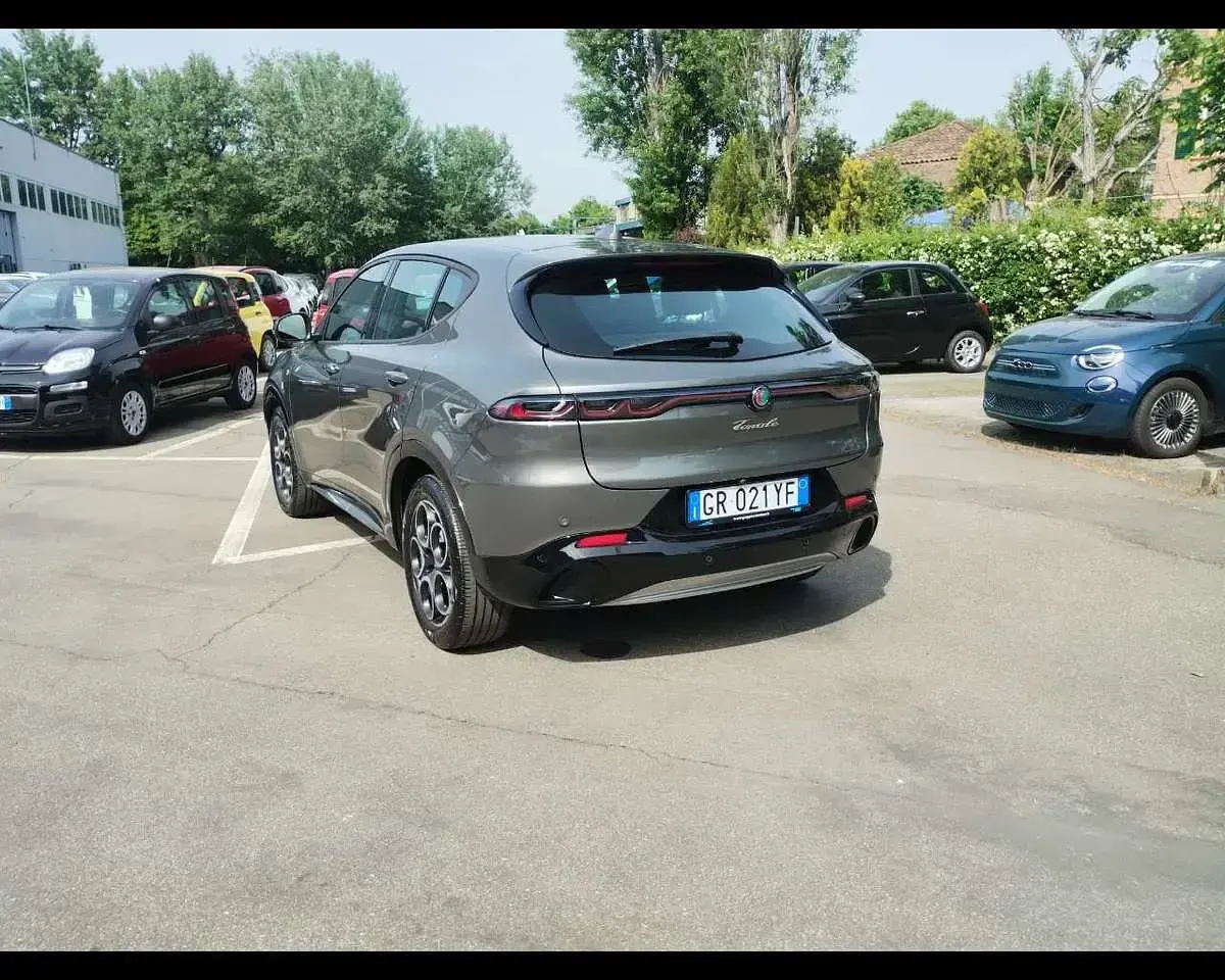 Usado Alfa Romeo Tonale Ti 160 CV (117 kW) 2024 Gris SUV