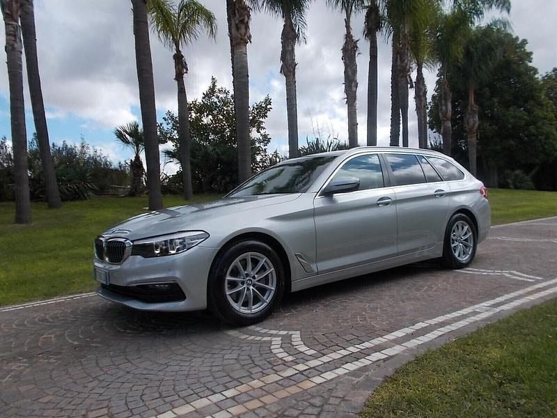 Usata BMW 518 150 CV (110 kW) 2019 Argento Station wagon