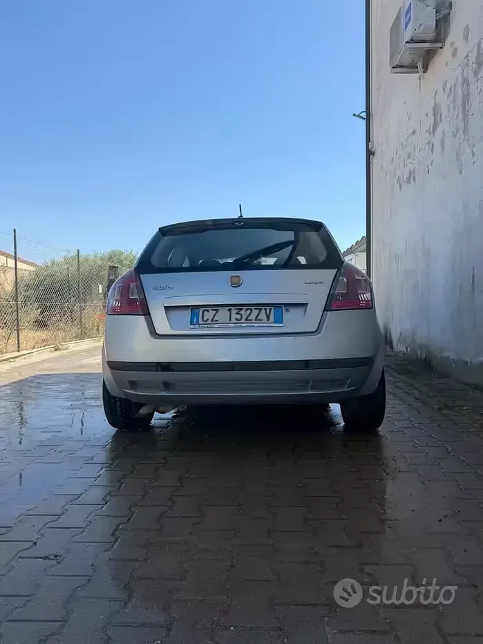 Usata Fiat Stilo 120 CV (88 kW) 2006 Grigio Berlina