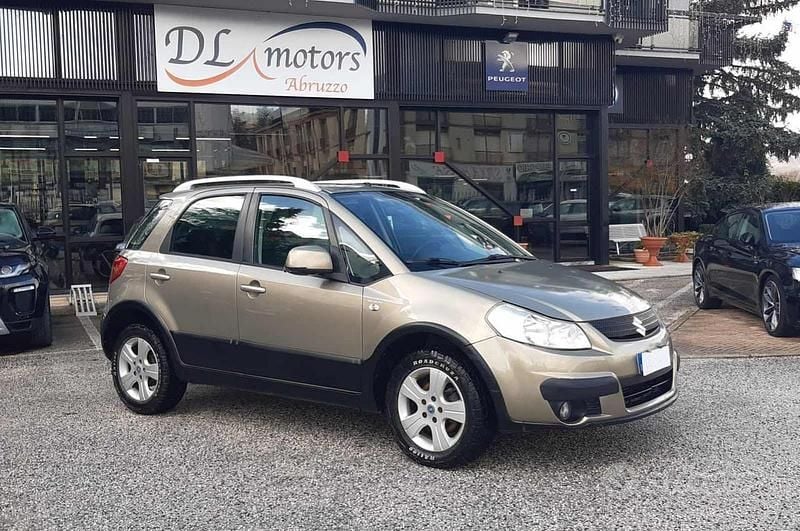 Usata Fiat Sedici 120 CV (88 kW) 2006 Oro SUV