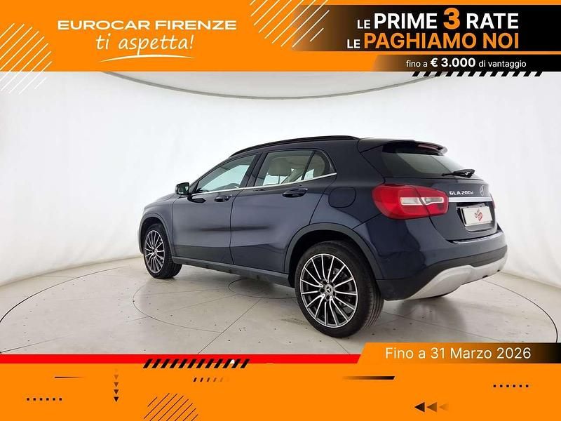 Usata Mercedes GLA200 Executive 136 CV (100 kW) 2018 Blu SUV