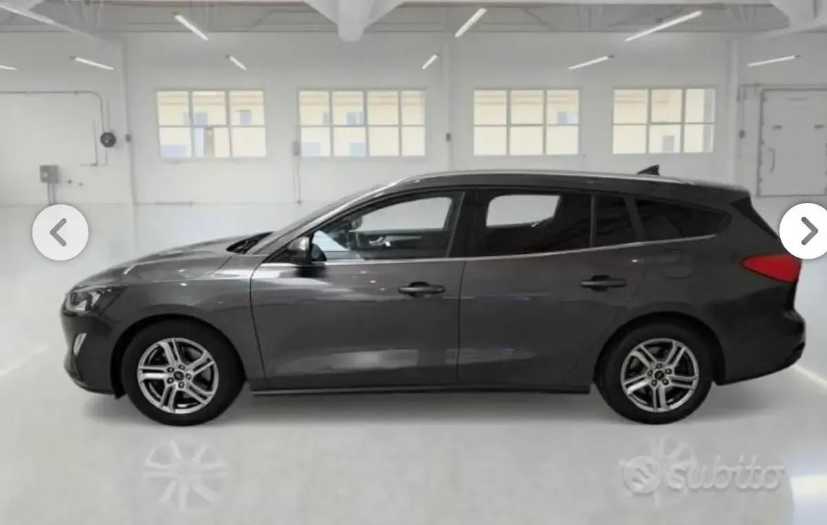Usata Ford Focus Business Edition 120 CV (88 kW) 2020 Grigio Station wagon