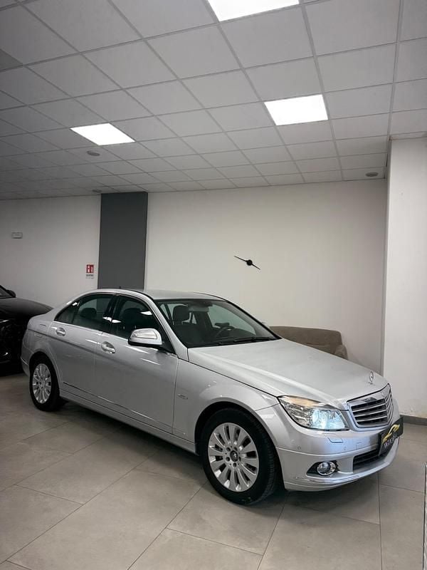 Usata Mercedes C220 169 CV (124 kW) 2007 Argento Berlina