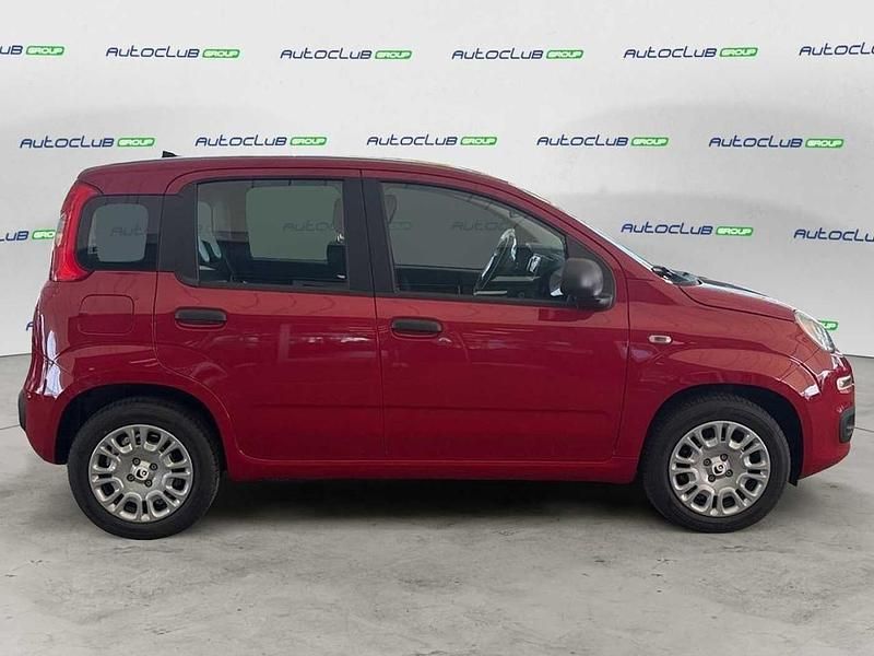 Nuova Fiat Panda 69 CV (50 kW) 2025 Rosso Utilitaria