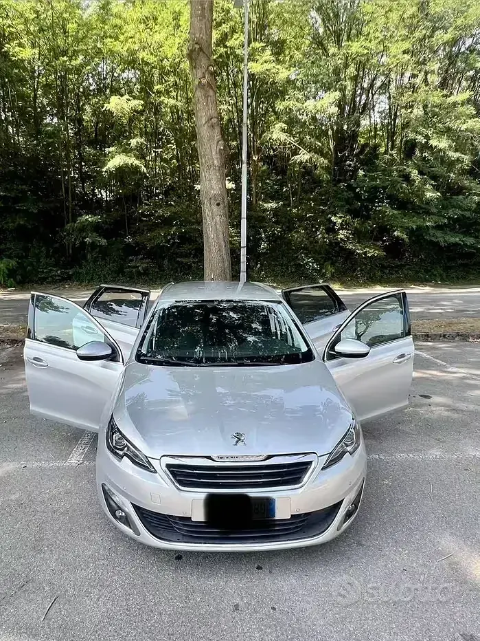 Usata Peugeot 308 SW Allure 120 CV (88 kW) 2018 Grigio Station wagon