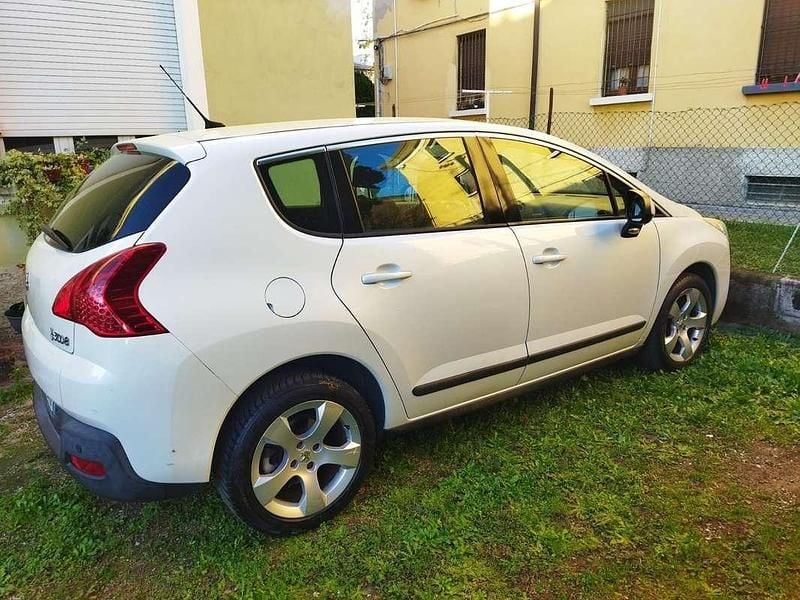 Usata Peugeot 3008 109 CV (80 kW) 2010 Monovolume