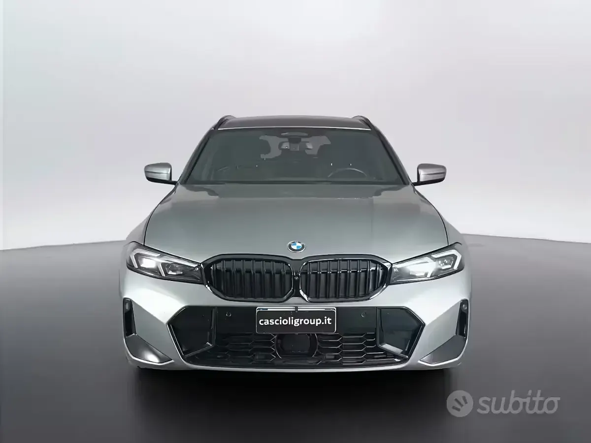 Begagnad BMW 320e M Sport 190 HK (139 kW) 2025 Grå Kombi