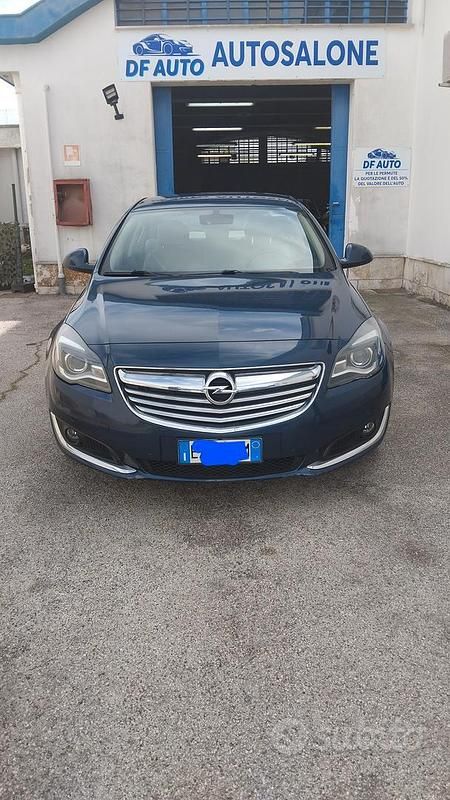 Usata Opel Insignia 174 CV (127 kW) 2015 Blu Berlina