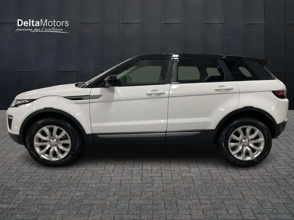 Usata Land Rover Range Rover evoque SE Dynamic 150 CV (110 kW) 2017 Bianco polare SUV