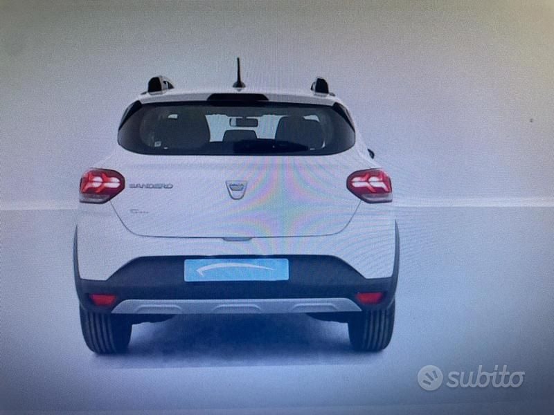 Usata Dacia Sandero Essentiel 100 CV (73 kW) 2023 Bianco Berlina