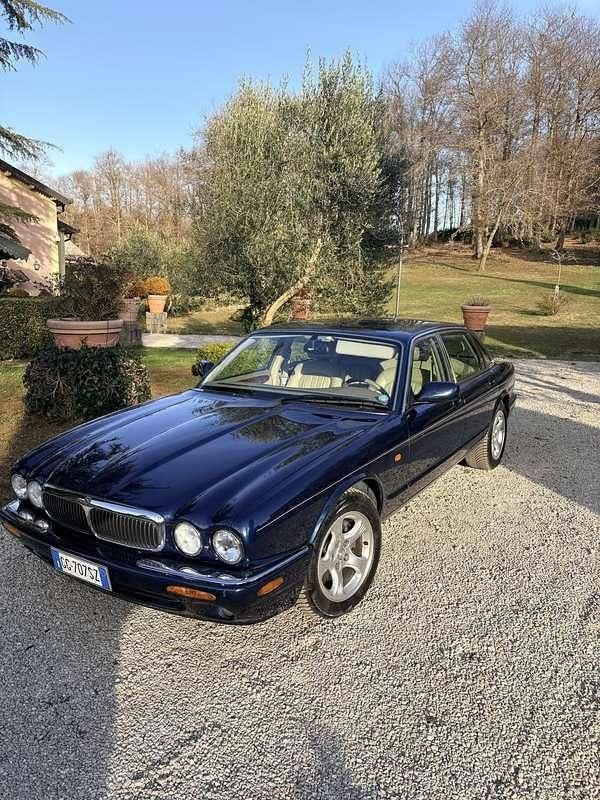 Usata Jaguar XJ40 Executive 284 CV (208 kW) 2000 Berlina