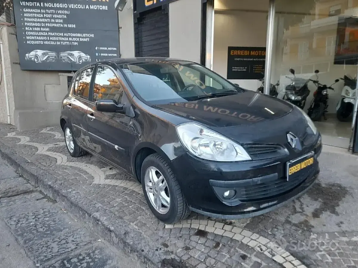 Usata Renault Clio Dynamique 75 CV (55 kW) 2008 Nero Utilitaria