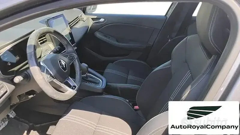 Usata Renault Clio V Techno 140 CV (102 kW) 2023 Grigio Berlina