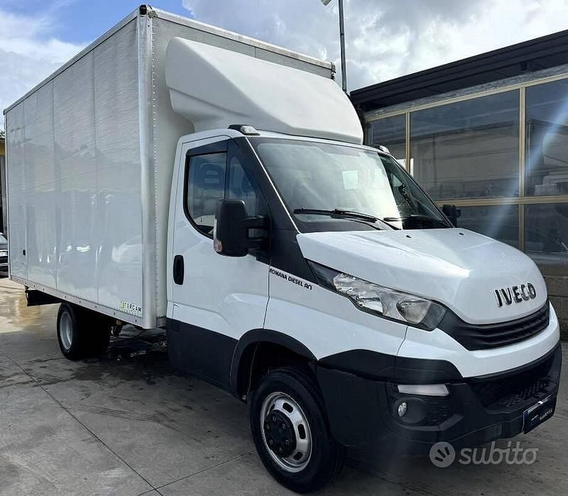 Usata Iveco Daily 136 CV (100 kW) 2018 Bianco(met.) Cabrio