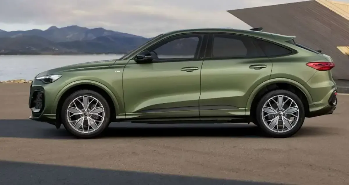Nuova Audi Q5 S-Line 204 CV (150 kW) 2026 Verde SUV