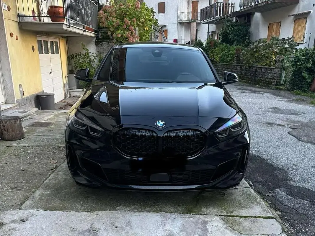 Usata BMW M135 306 CV (225 kW) 2022 Nero Utilitaria