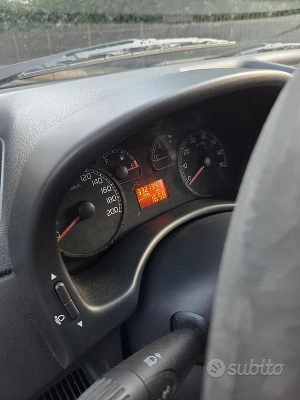 Usata Fiat Punto 2005 Grigio Utilitaria