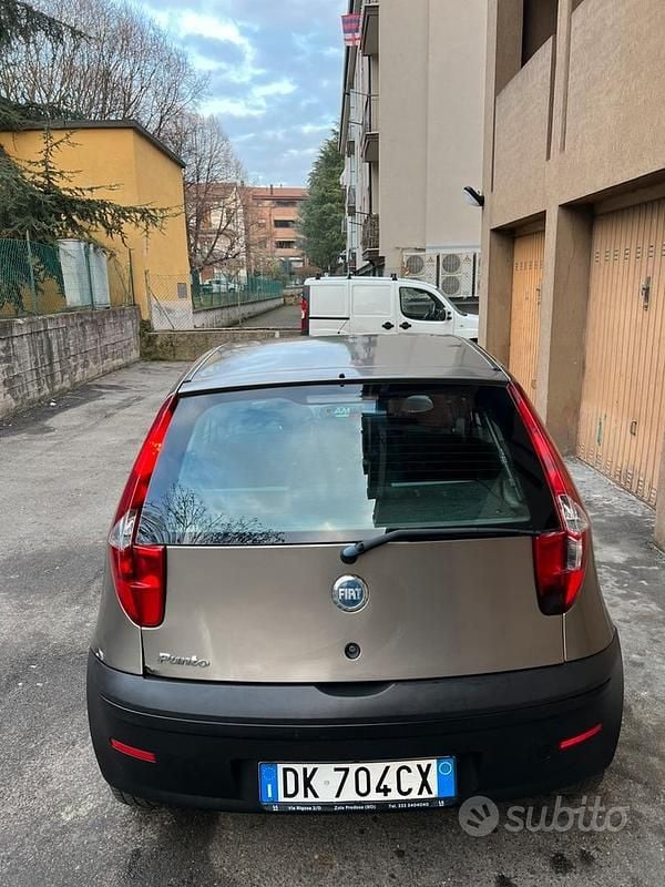 Usata Fiat Punto Classica 60 CV (44 kW) 2007 Berlina