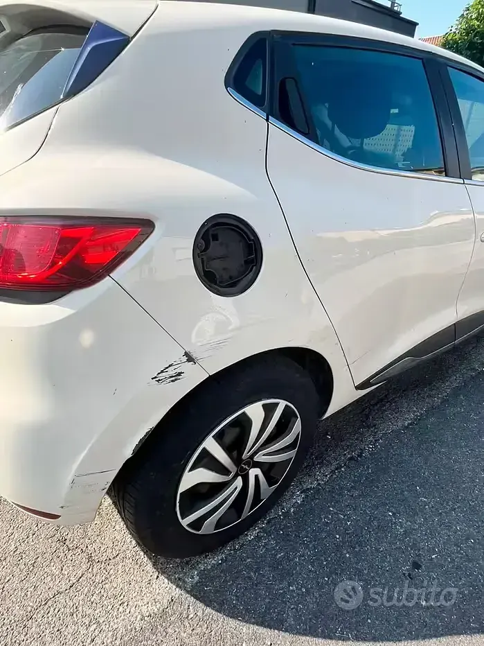 Usata Renault Clio IV 73 CV (53 kW) 2017 Bianco Berlina