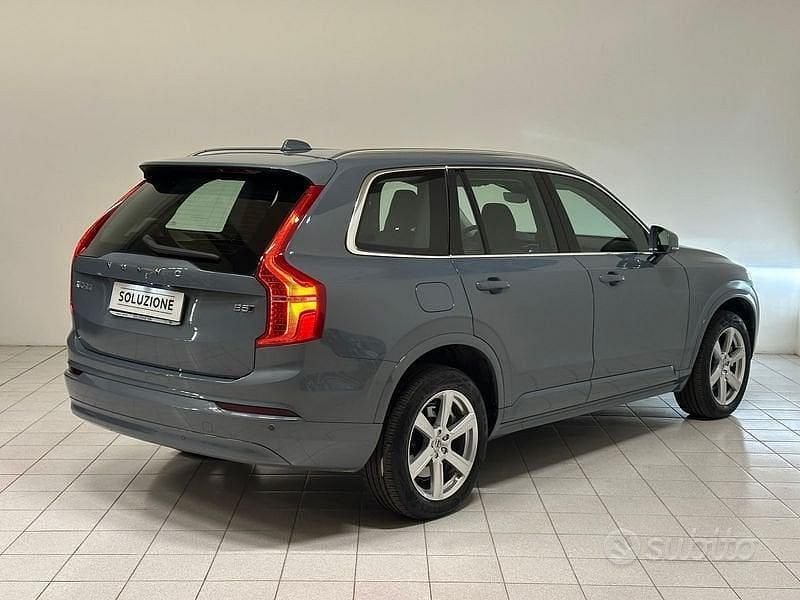 Usata Volvo XC90 235 CV (172 kW) 2023 Grigio SUV