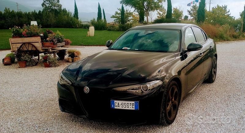 Usata Alfa Romeo Giulia Tech Edition 160 CV (117 kW) 2020 Nero Berlina