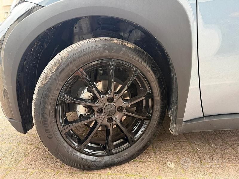 Usata Toyota Aygo X Lounge 72 CV (52 kW) 2024 Blu SUV