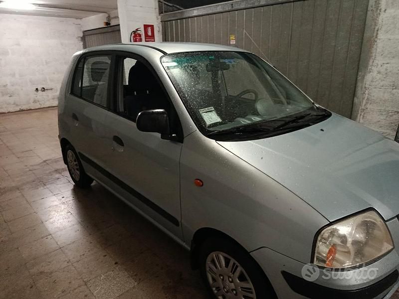 Usata Hyundai Atos 59 CV (43 kW) 2008 Grigio Utilitaria