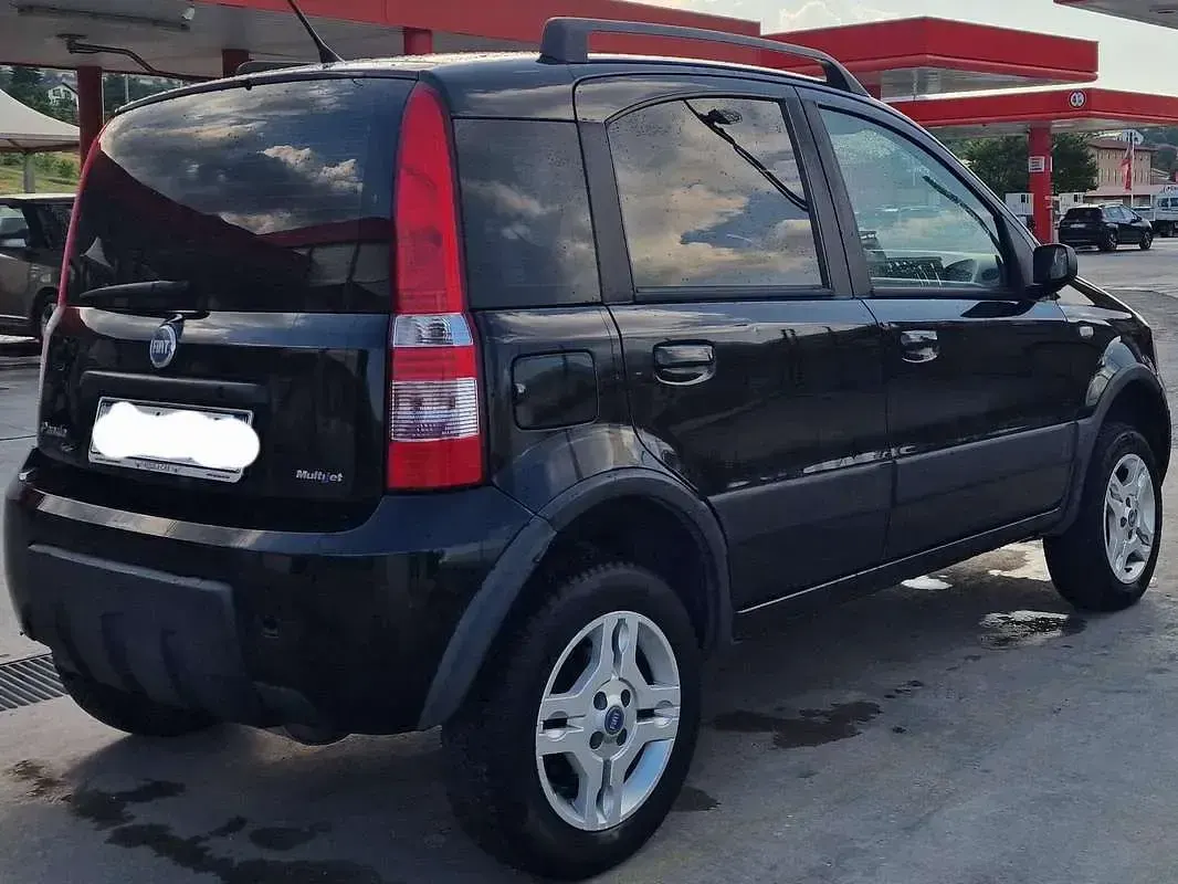 Usata Fiat Panda 4x4 69 CV (50 kW) 2007 Nero Utilitaria