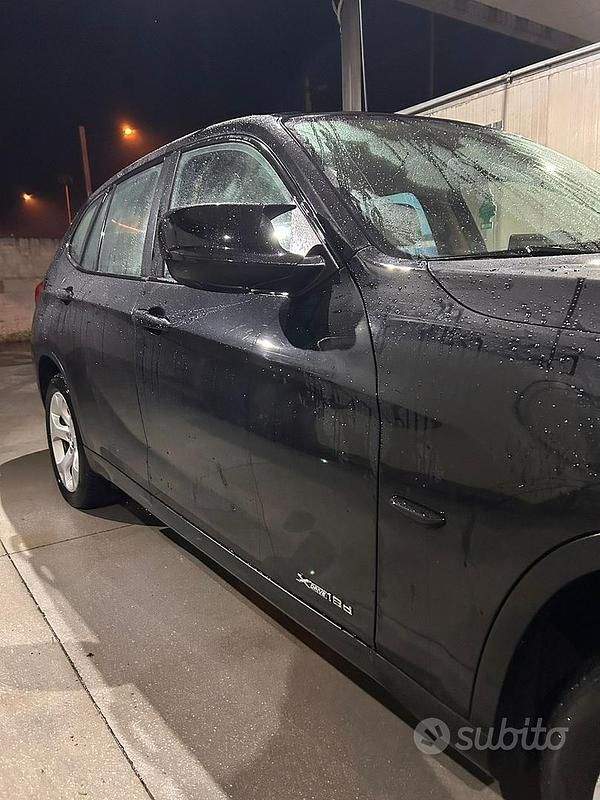 Usata BMW X1 150 CV (110 kW) 2011 Nero SUV