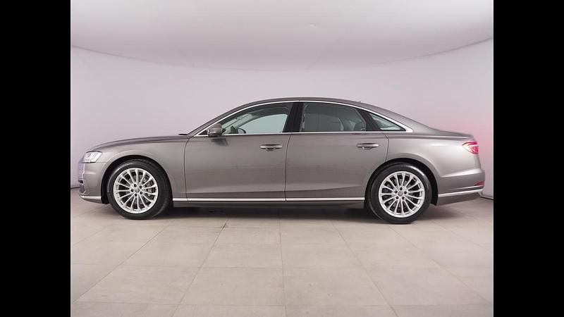 Usata Audi A8 285 CV (209 kW) 2019 Grigio Berlina