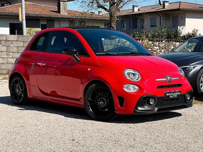 Usata Abarth 595 Pista 165 CV (121 kW) 2019 Rosso Cabrio