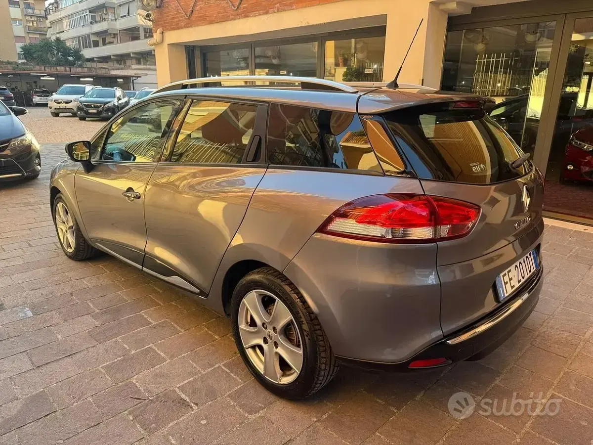 Usata Renault Clio 75 CV (55 kW) 2016 Grigio Station wagon