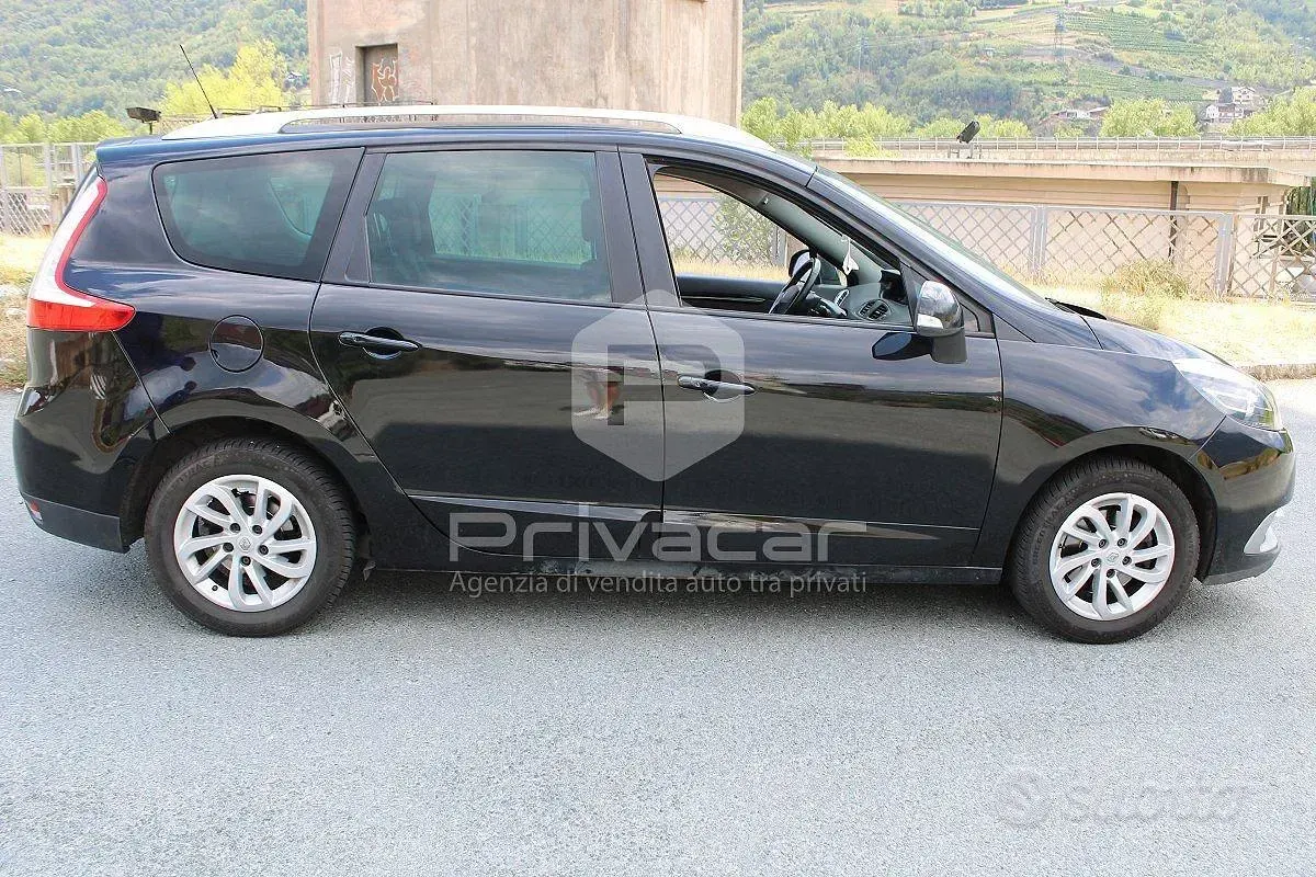 Usata Renault Scénic III 110 CV (80 kW) 2015 Nero Monovolume