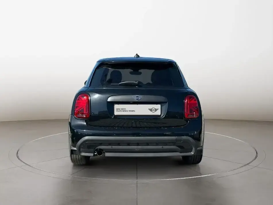 Usata Mini ONE Classic 75 CV (55 kW) 2022 Nero Utilitaria