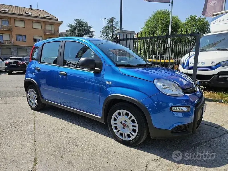 Usata Fiat Panda S 70 CV (51 kW) 2024 Blu Utilitaria