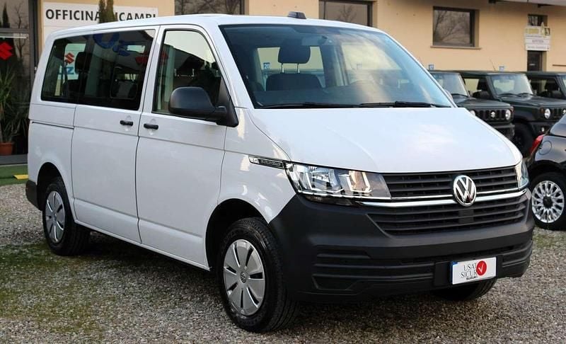 Usata VW Caravelle Trendline 150 CV (110 kW) 2021 Bianco Furgone