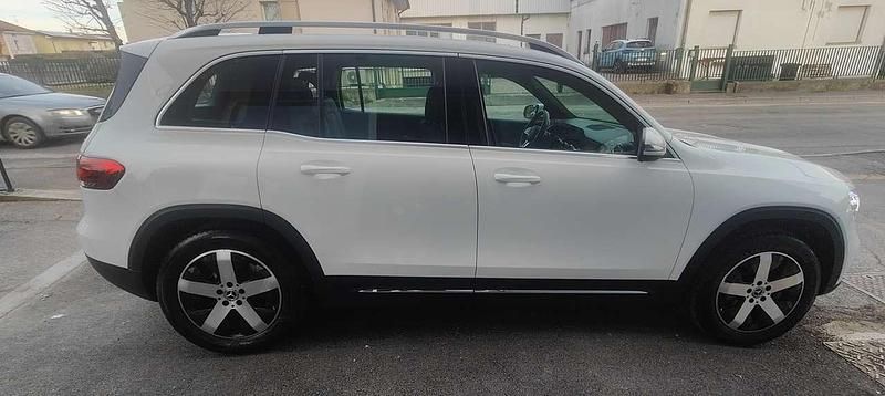 Usata Mercedes GLB220 190 CV (139 kW) 2021 Bianco SUV