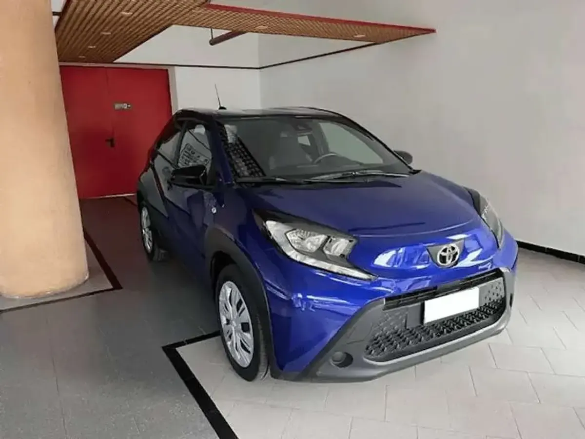 Nuevo Toyota Aygo X Active 72 CV (52 kW) 2025 Azul SUV